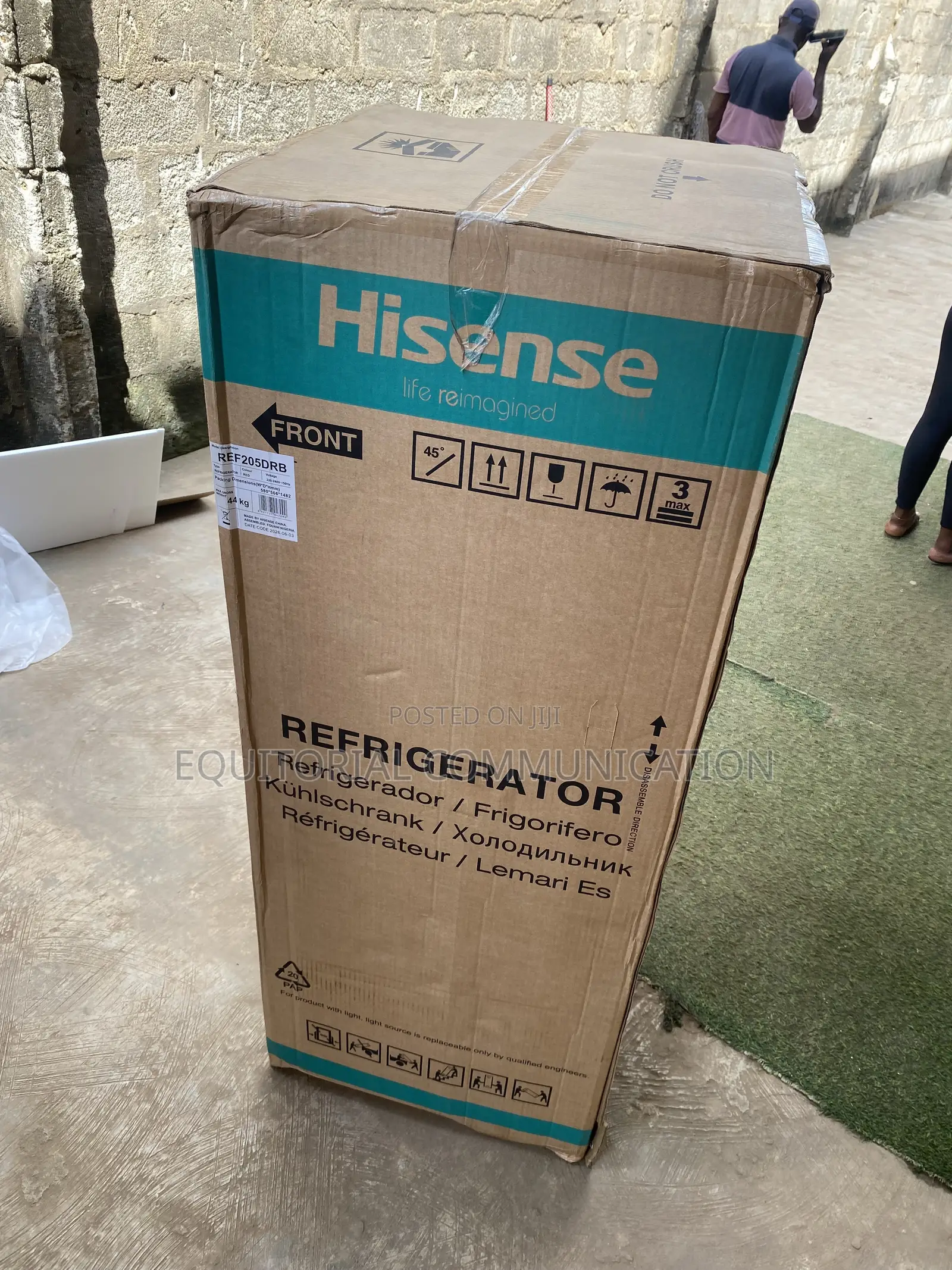Hisense REF205DRB 204L Everyday Refrigerator With Top FreezerREF205DRB