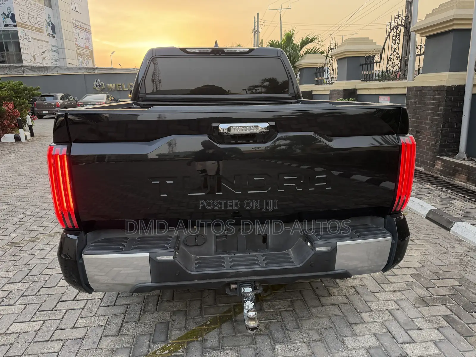 Toyota Tundra Limited 2022 Black