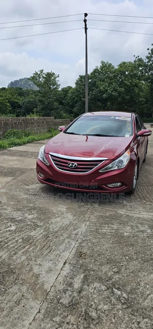 Hyundai Sonata 2014 Red
