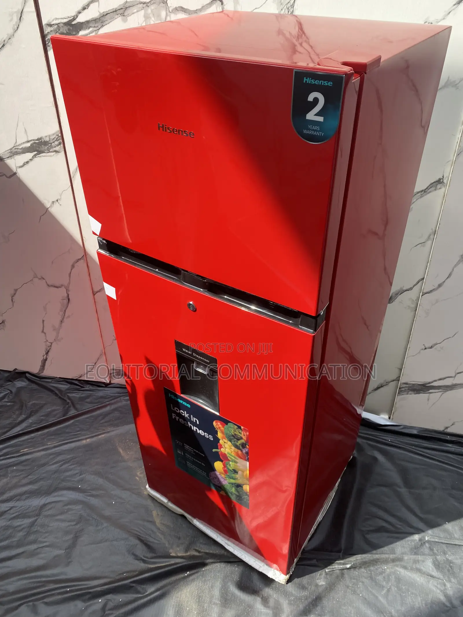 Hisense REF205DRB 204L Refrigerator With Convenient Beverage Storage