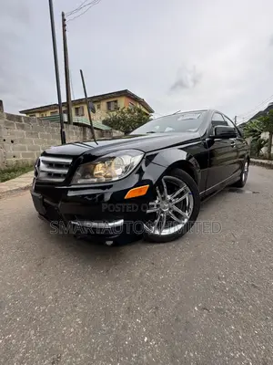 Mercedes-Benz C300 2013 Black