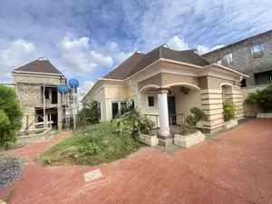 Furnished 4bdrm Bungalow in Love Estate Gbopa, Ido for rent