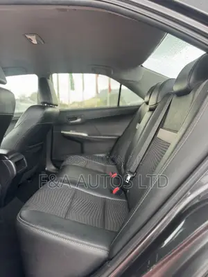 Toyota Camry SE 4dr Sedan (2.5L 4cyl 6A) 2014 Gray