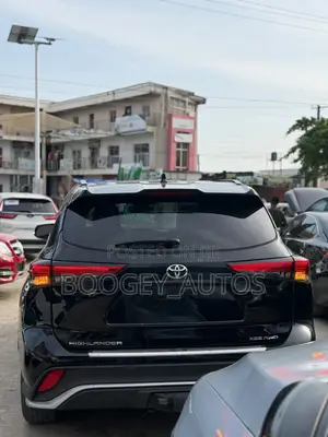 Toyota Highlander 2022 Black