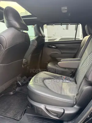 Toyota Highlander 2022 Black