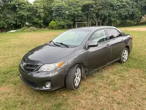 Toyota Corolla 2012 Gray