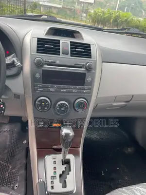 Toyota Corolla 2012 Gray