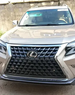 Lexus GX 2011 Gold