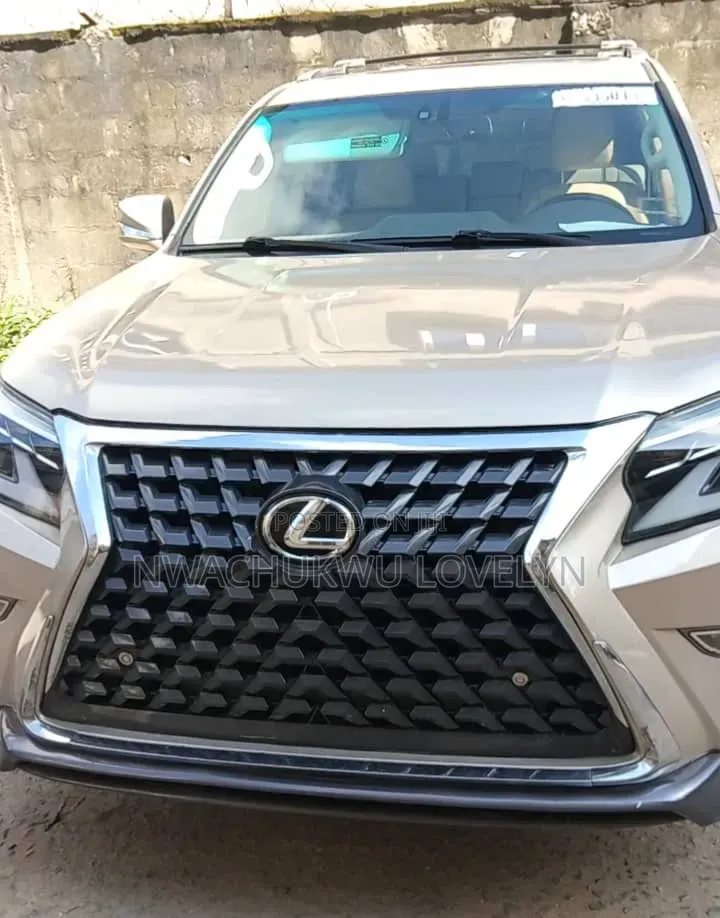 Lexus GX 2011 Gold