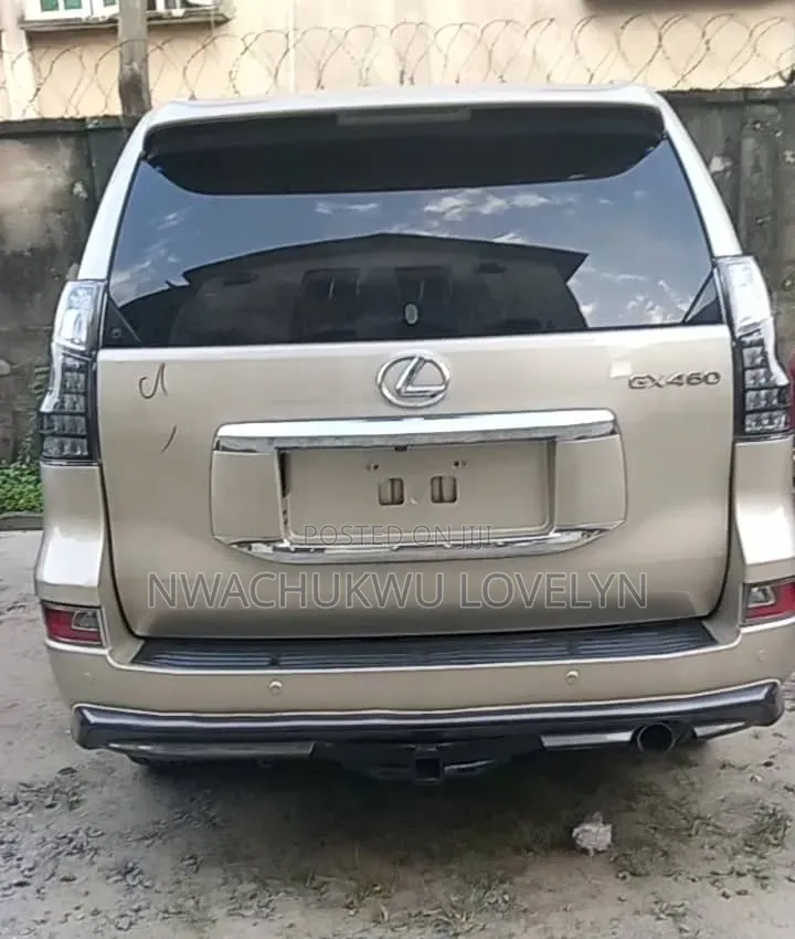 Lexus GX 2011 Gold