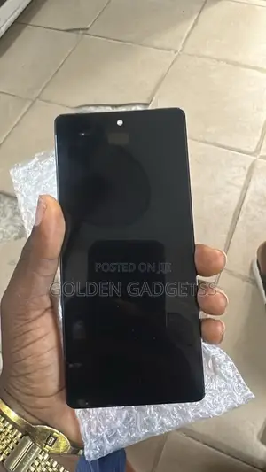 Goggle Pixel 7 Screen (Free Installation)