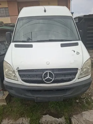 Mercedes-Benz Sprinter 2011 White