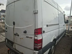 Mercedes-Benz Sprinter 2011 White