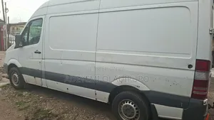 Mercedes-Benz Sprinter 2011 White