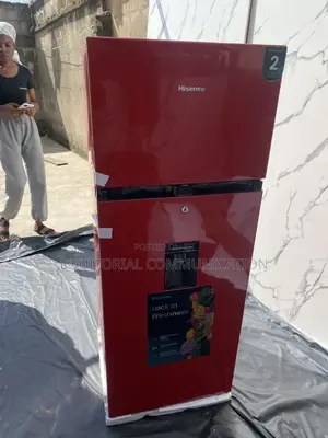 Hisense REF205DRB 204L Top Freezer Appliance With Dispenser