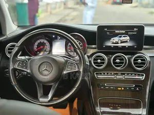 Mercedes-Benz GLC-Class 2017 Black