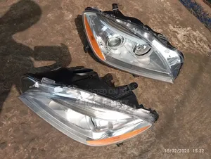 ML350 2013 Non Charger Set of Headlight