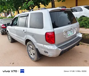 Honda Pilot 2005 Silver