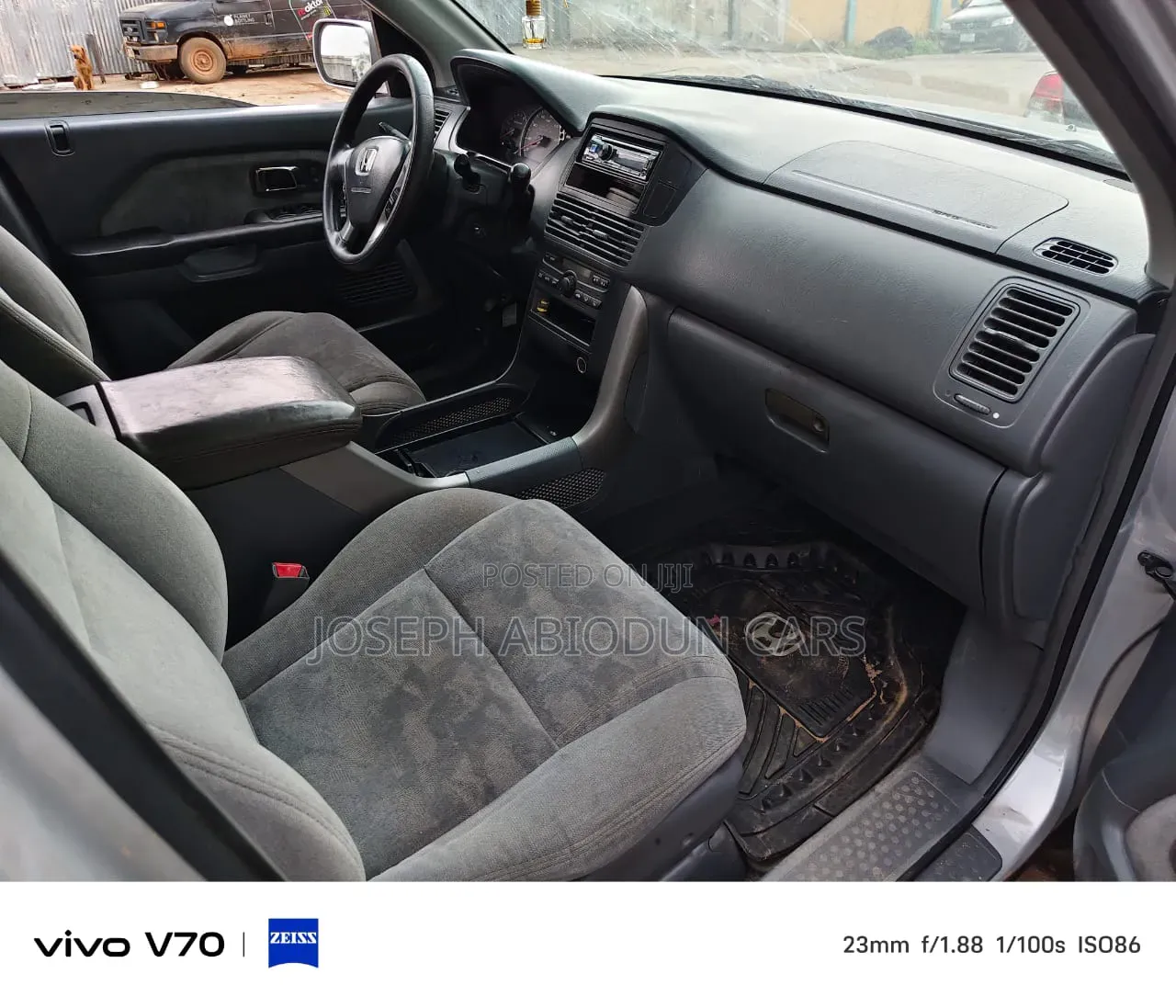 Honda Pilot 2005 Silver