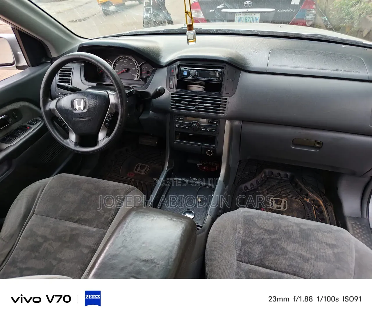 Honda Pilot 2005 Silver