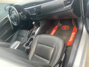 Toyota Corolla 2016 Silver