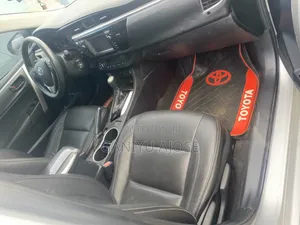 Toyota Corolla 2016 Silver