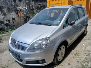 Opel Zafira 2.2 2007 Silver