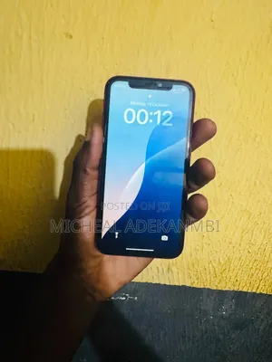 New Apple iPhone XR 64 GB Red