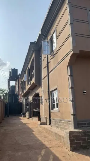 2bdrm Block of Flats in Trans-Rodrome Layout, Enugu for sale