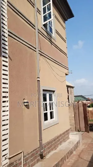2bdrm Block of Flats in Trans-Rodrome Layout, Enugu for sale