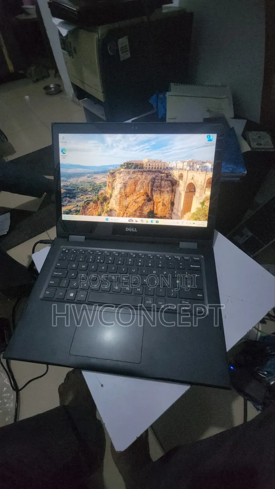 Laptop Dell Latitude 3390 2-in-1 8GB Intel Core i5 SSD 256GB
