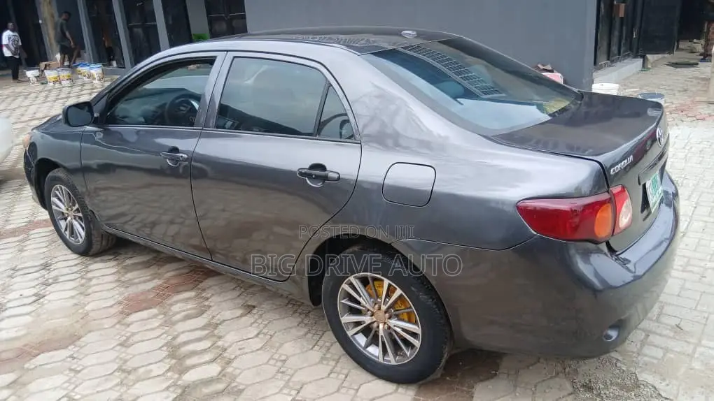 Toyota Corolla 2009 Gray