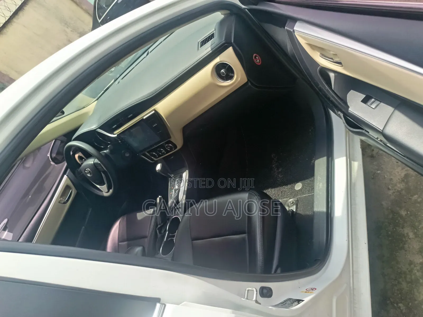 Toyota Corolla 2018 White