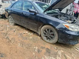 Toyota Camry LE 4dr Sedan (2.4L 4cyl 4A) 2004 Black