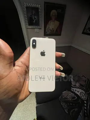 Apple iPhone XS 64 GB Gold