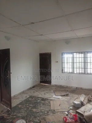 3bdrm Apartment in Government House, Awka for rent