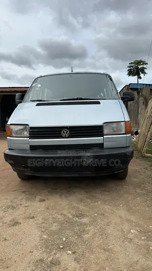 Volkswagen Transporter 2005 Blue