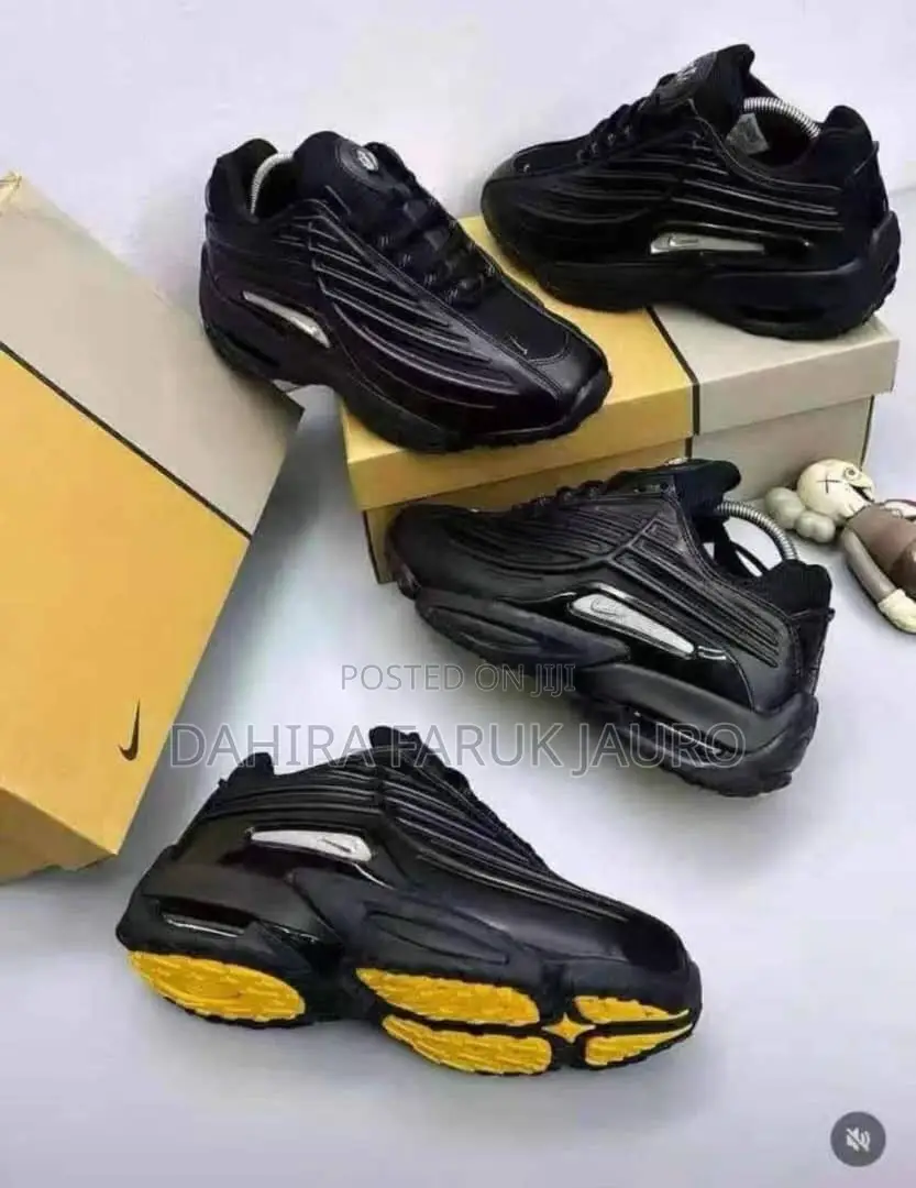 Unisex Sneakers