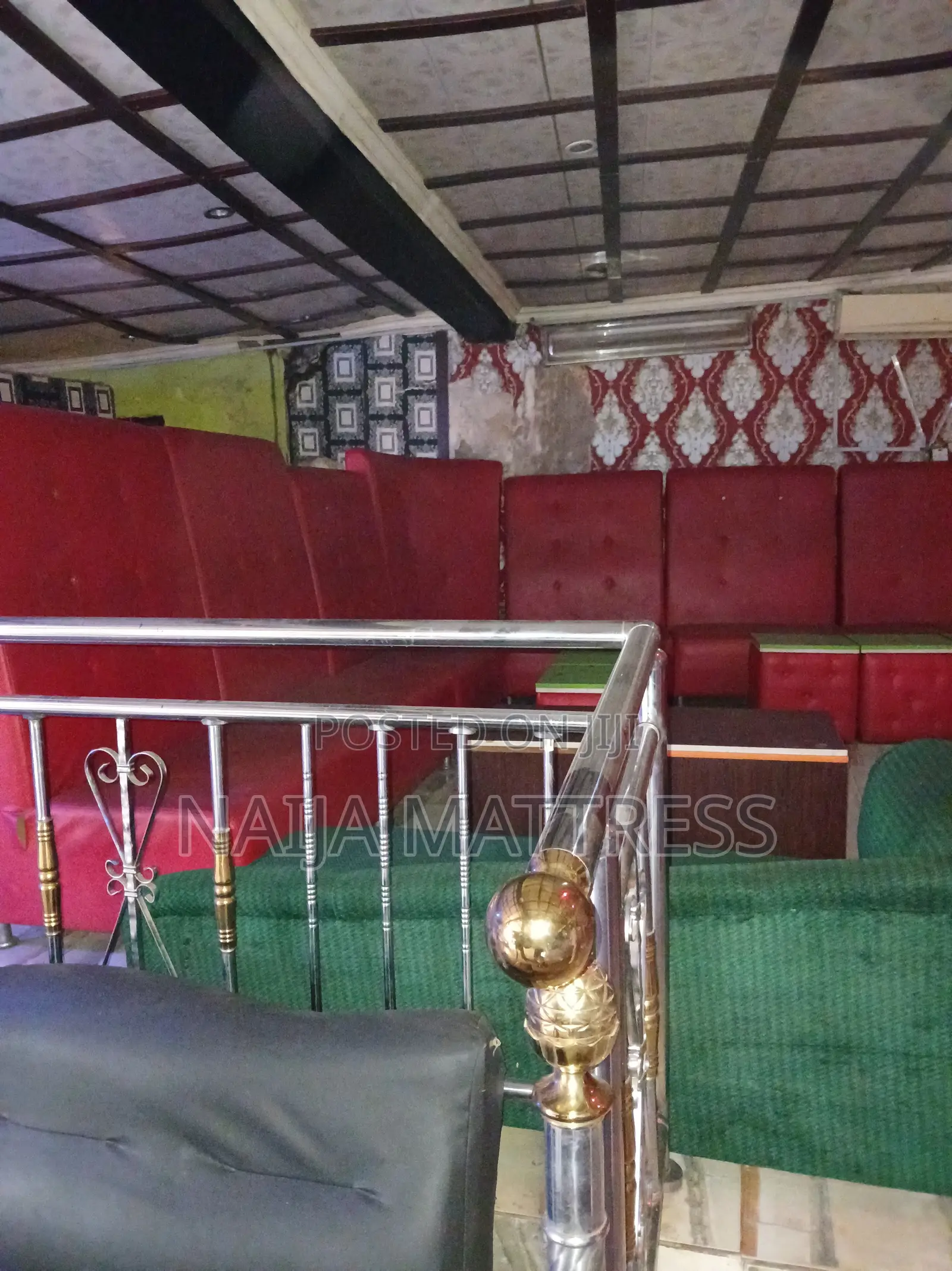 Affordable Lounge for Parties