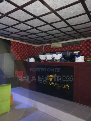 Affordable Lounge for Parties
