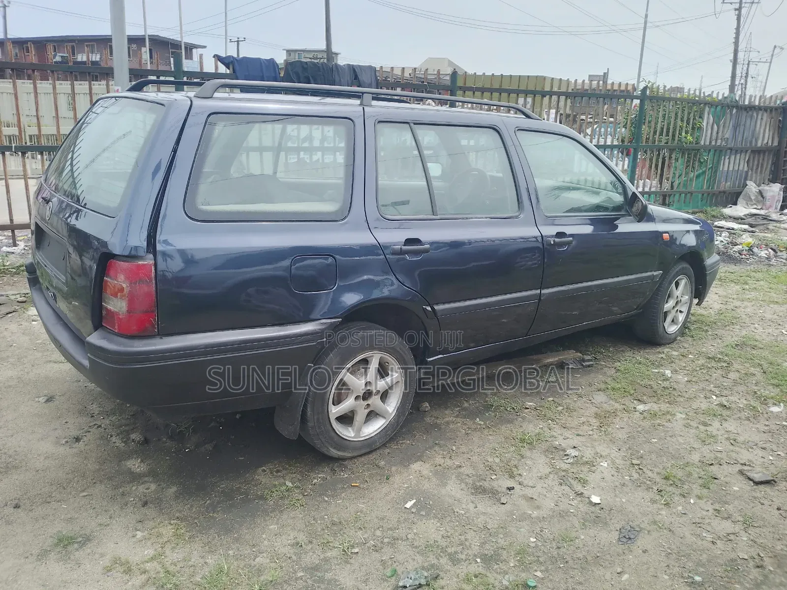 Volkswagen Golf 2000 Blue