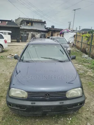 Volkswagen Golf 2000 Blue