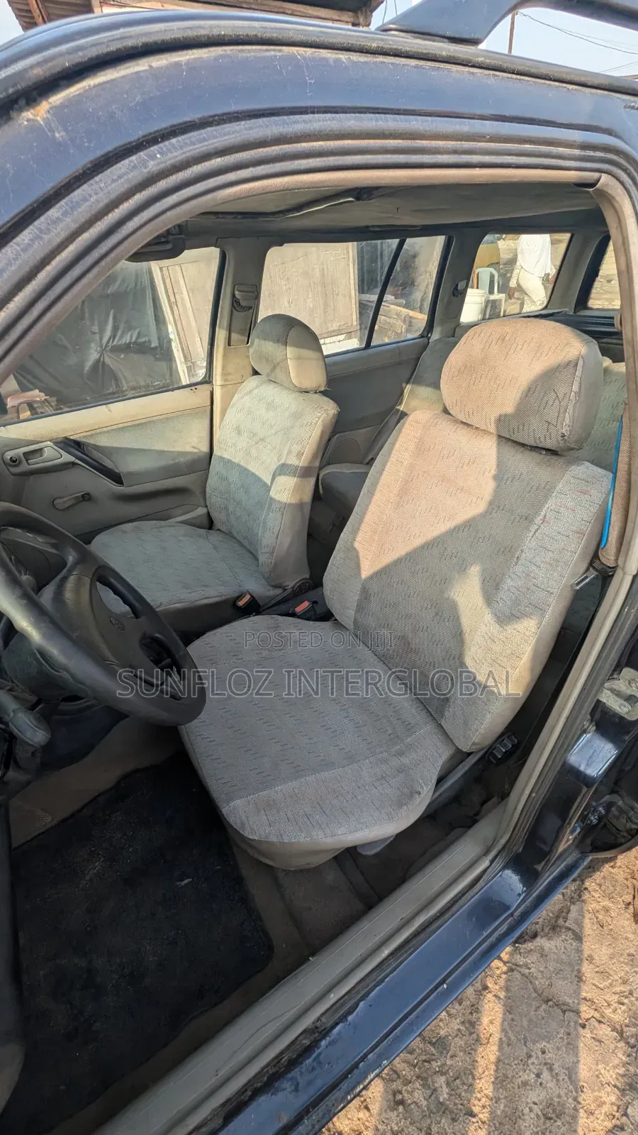 Volkswagen Golf 2000 Blue