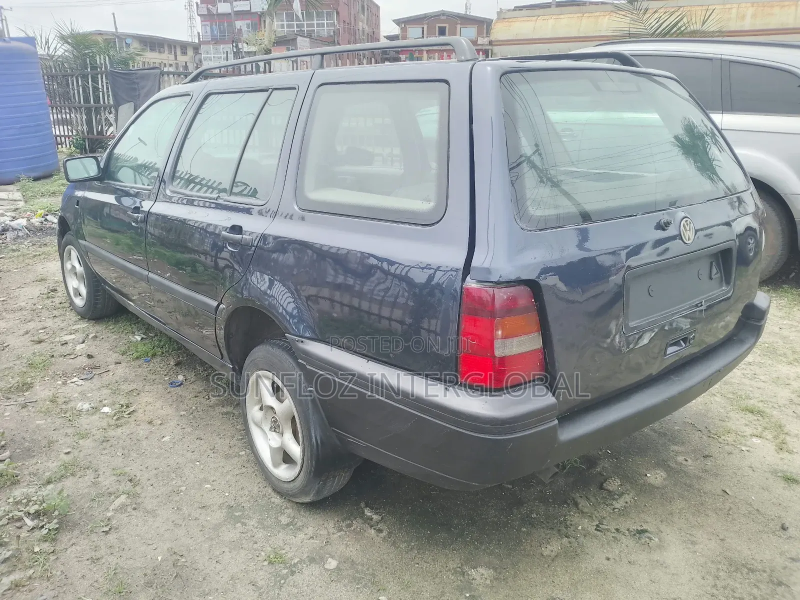 Volkswagen Golf 2000 Blue