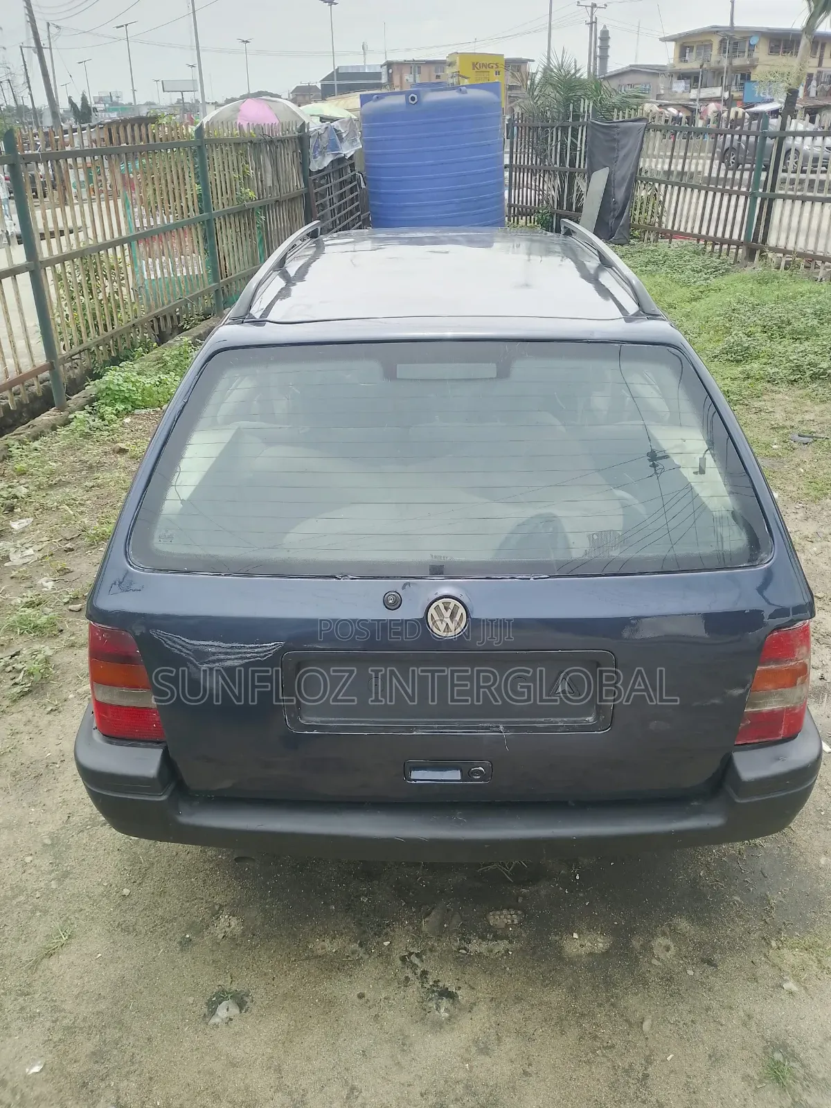 Volkswagen Golf 2000 Blue