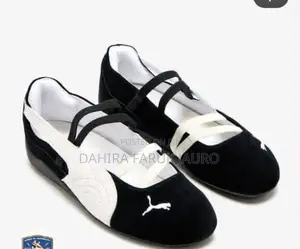 Women’s Sneakers
