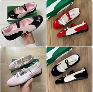 Women’s Sneakers
