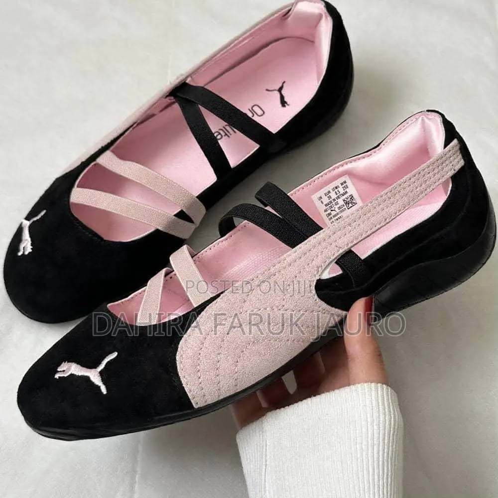 Women’s Sneakers