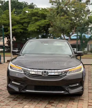 Honda Accord Touring V6 4dr Sedan FWD (3.5L 6cyl 6A) 2017 Brown