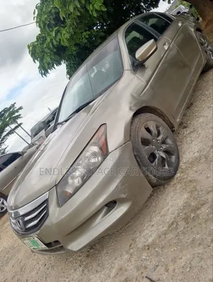 Honda Accord 2010 Gold